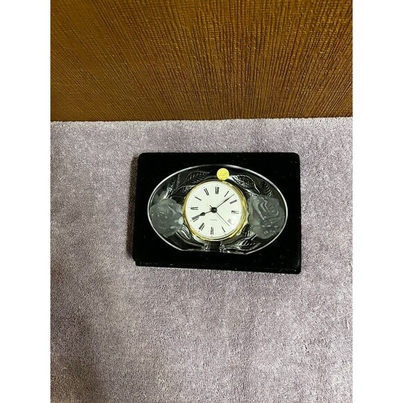French Cristal d' Araques Clock - Oval Roses Quartz 6 ½ by 4 ½ ” NWOT - Picture 1 of 3